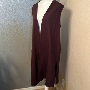 *KHALIAH - size XL - brown sleeveless cover with pockets